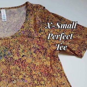 XS Lularoe Perfect Tee